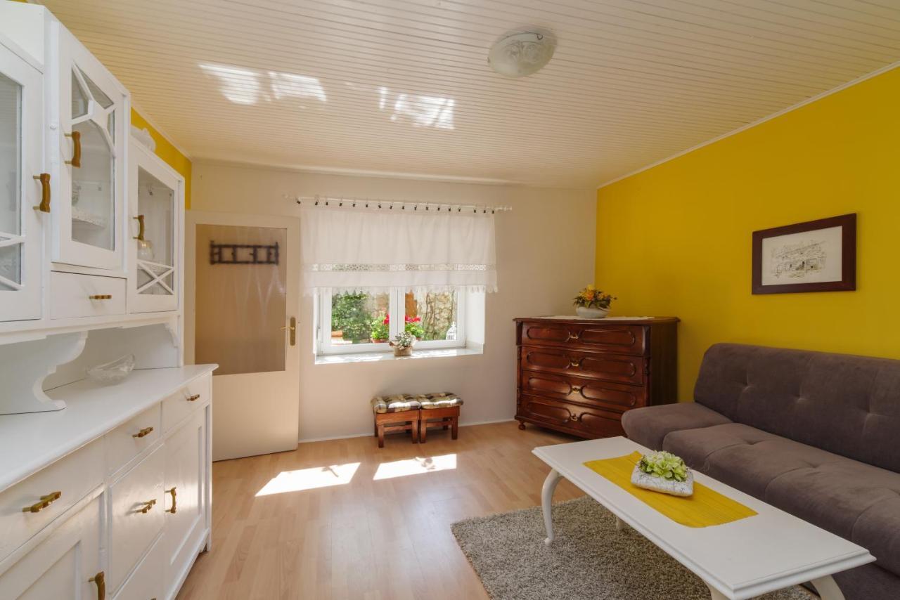 Barac Rural Holiday Home Grižane Kültér fotó