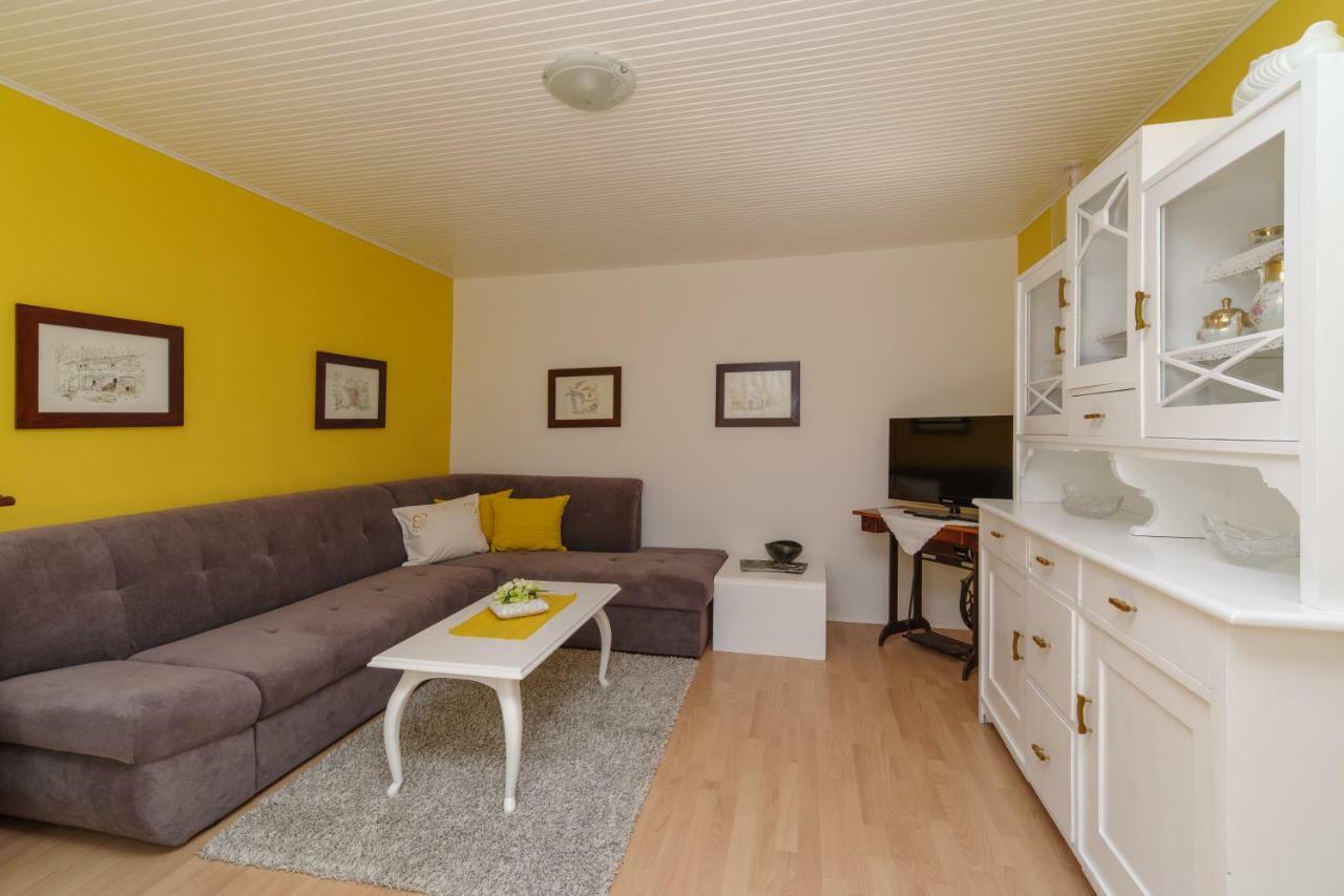 Barac Rural Holiday Home Grižane Kültér fotó